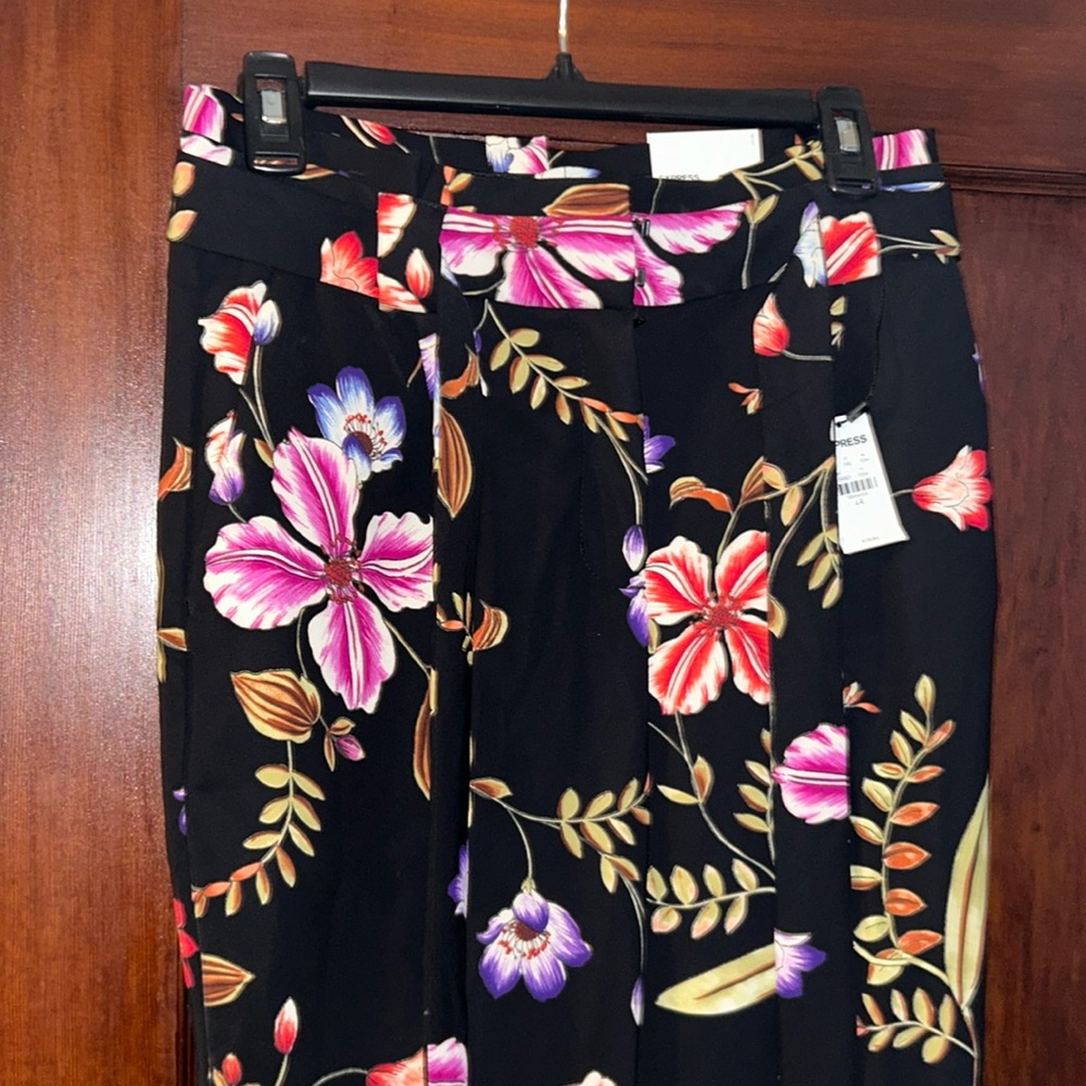 NWT size 4R express high waisted floral dress pants